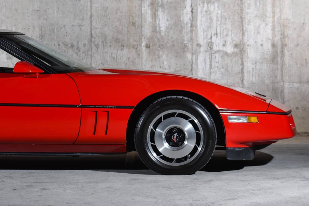 1985 Chevrolet Corvette — photo 3