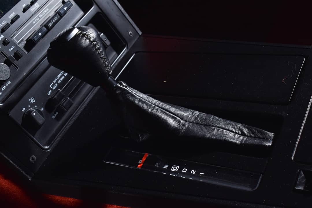 1985 Chevrolet Corvette — photo 31