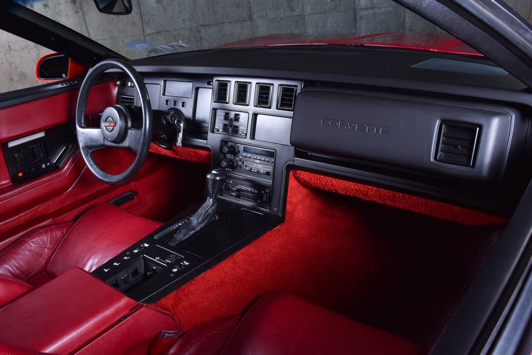1985 Chevrolet Corvette — photo 39