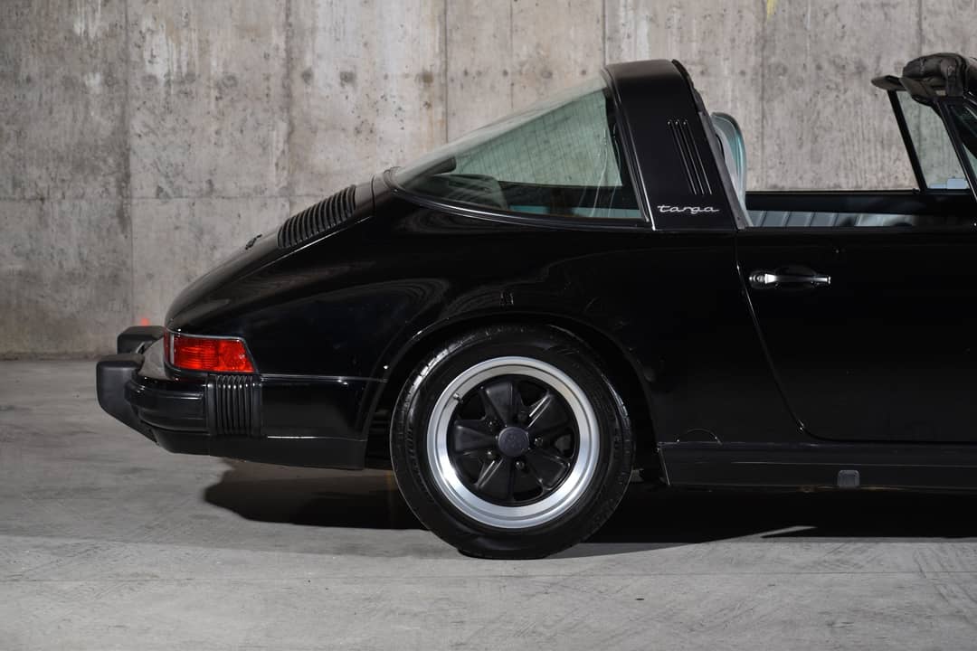 1987 Porsche 911 Targa Carrera — photo 7