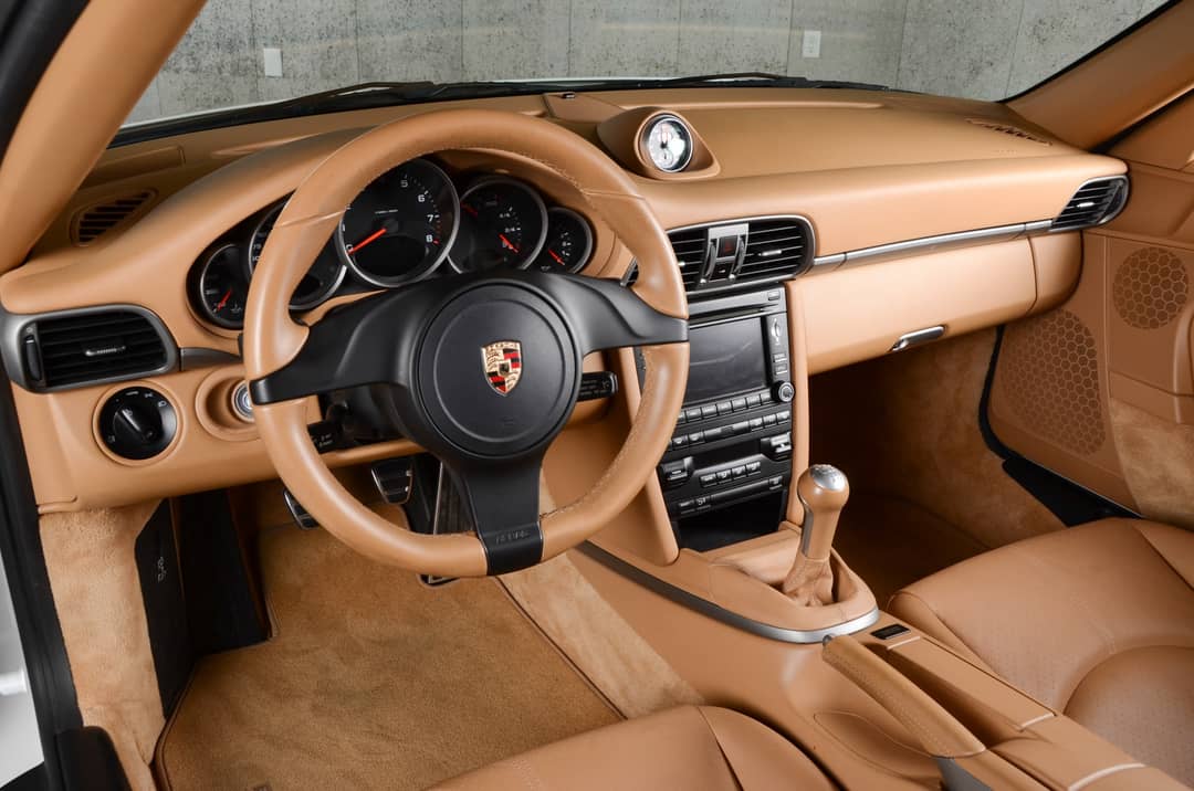 2011 Porsche 911 Carrera — photo 15