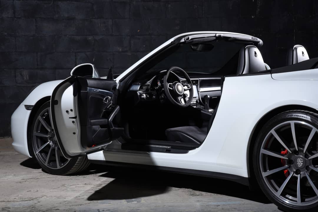 2017 Porsche 911 Carrera 4S — photo 16
