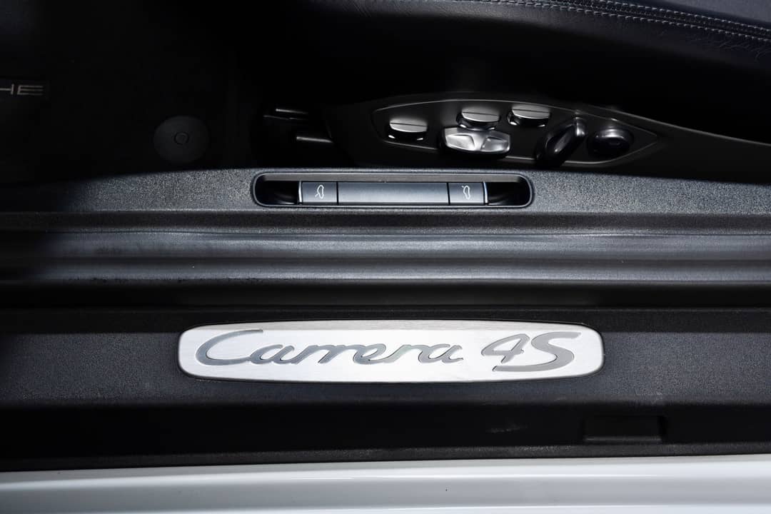 2017 Porsche 911 Carrera 4S — photo 29