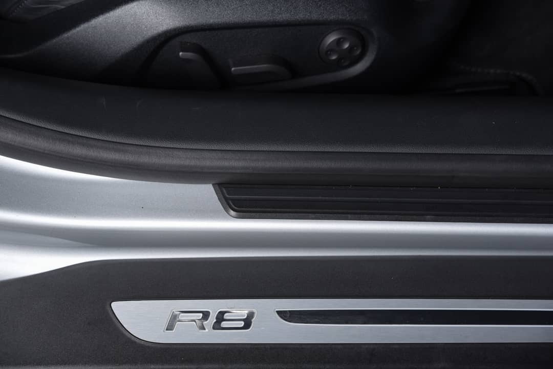 2010 Audi R8 5.2 quattro — photo 23