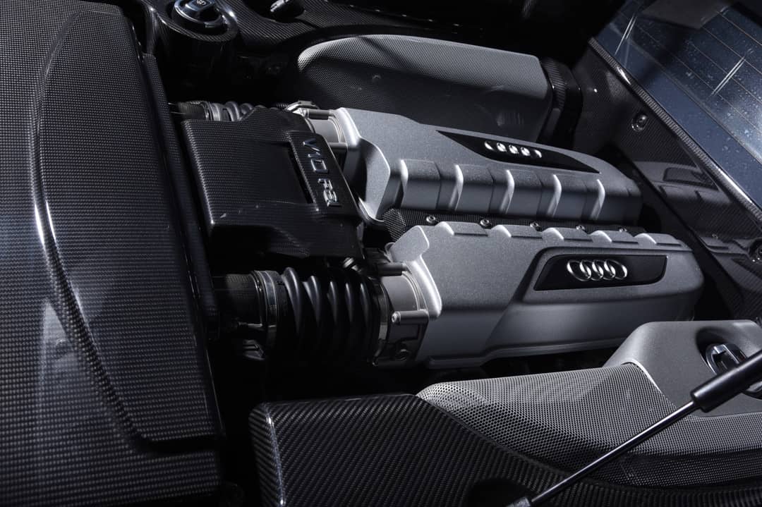 2010 Audi R8 5.2 quattro — photo 27