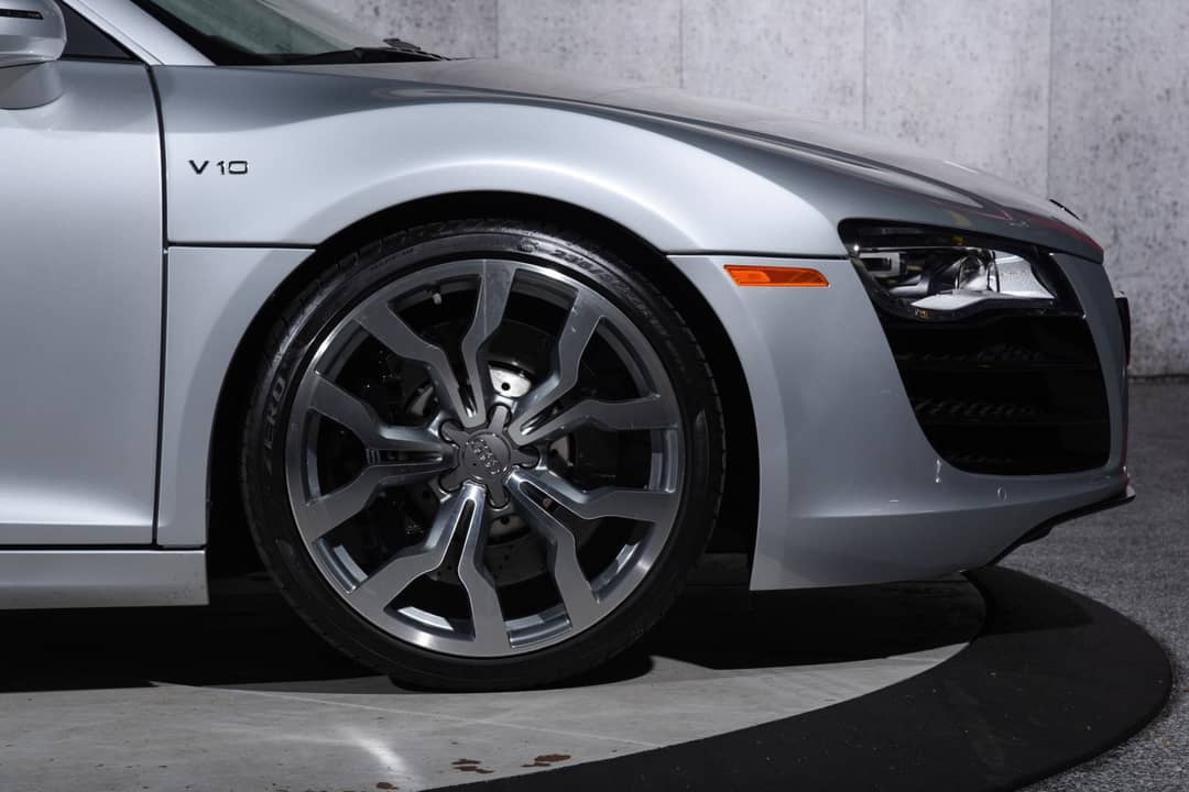 2010 Audi R8 5.2 quattro — photo 32
