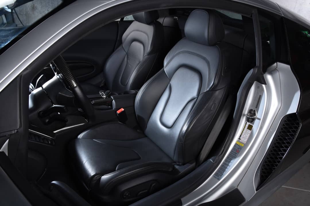 2010 Audi R8 5.2 quattro — photo 5