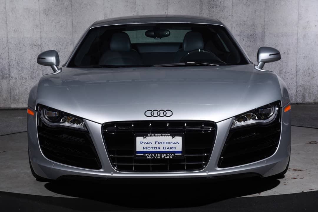 2010 Audi R8 5.2 quattro — photo 10