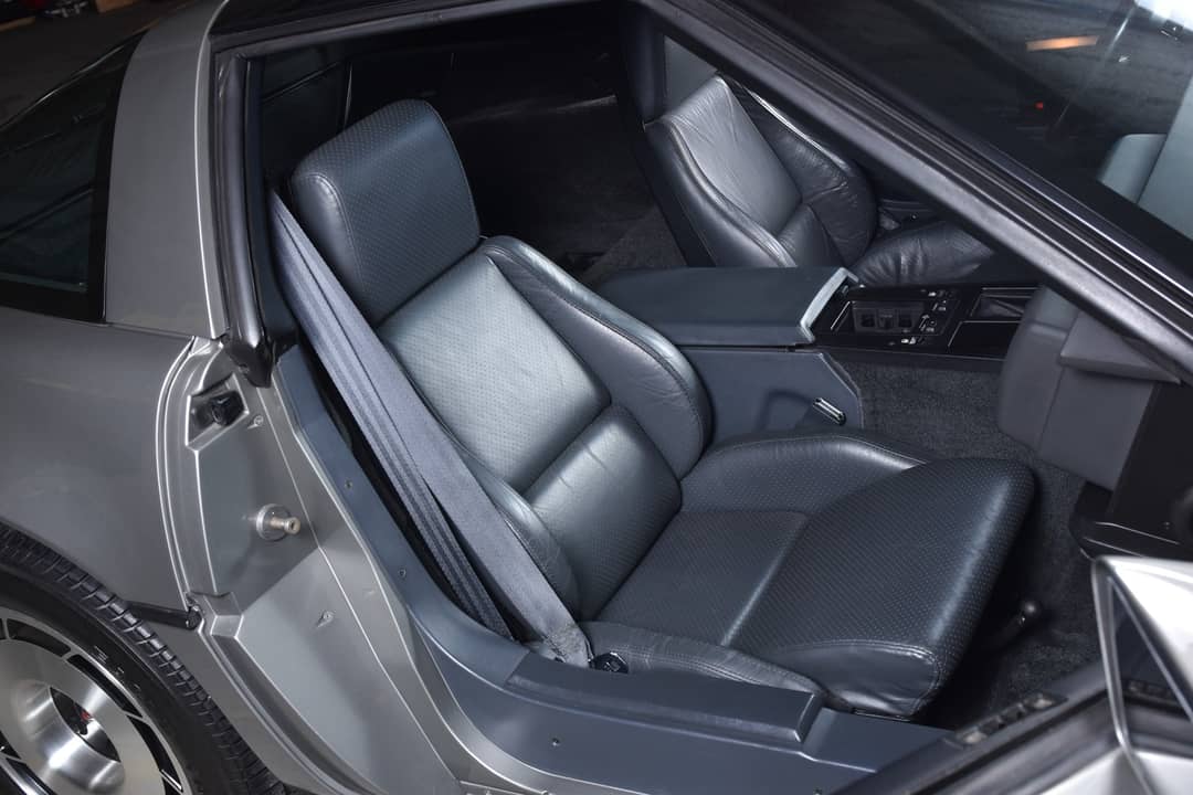 1985 Chevrolet Corvette — photo 26