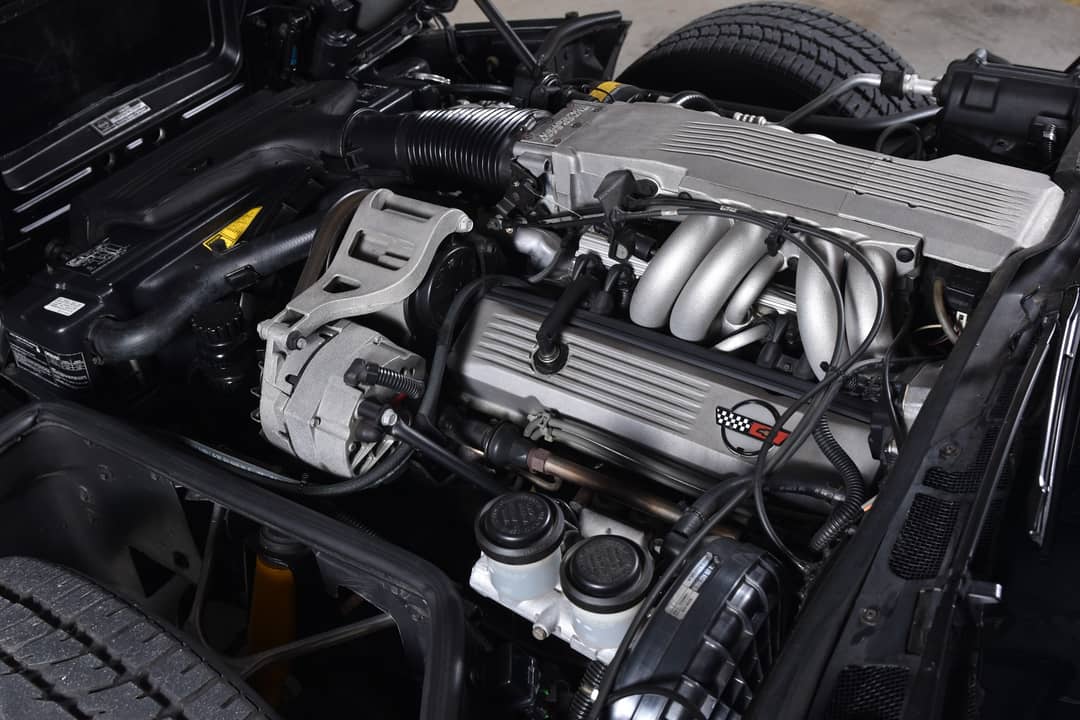 1985 Chevrolet Corvette — photo 27
