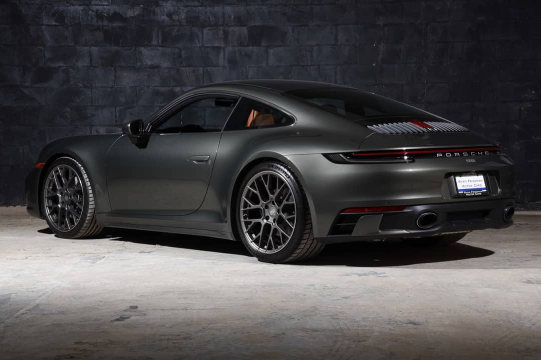 2023 Porsche 911 Carrera S — photo 3