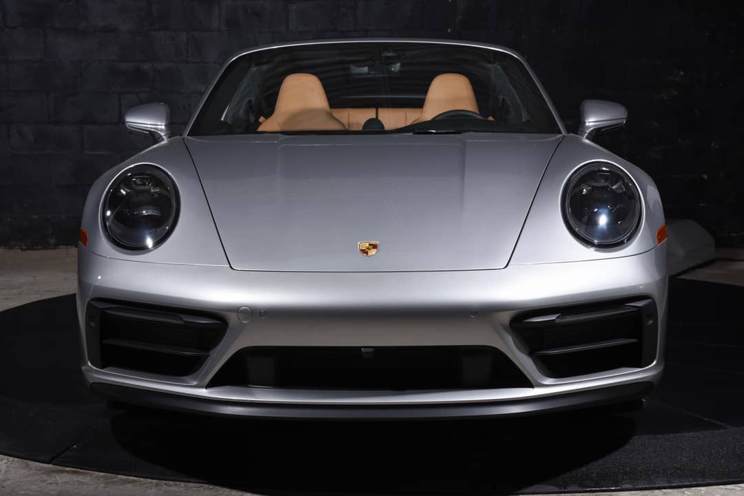 2024 Porsche 911 Targa 4 GTS — photo 11