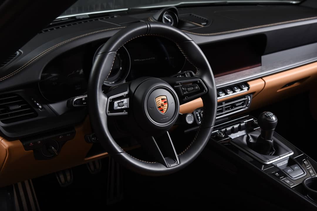 2024 Porsche 911 Targa 4 GTS — photo 21