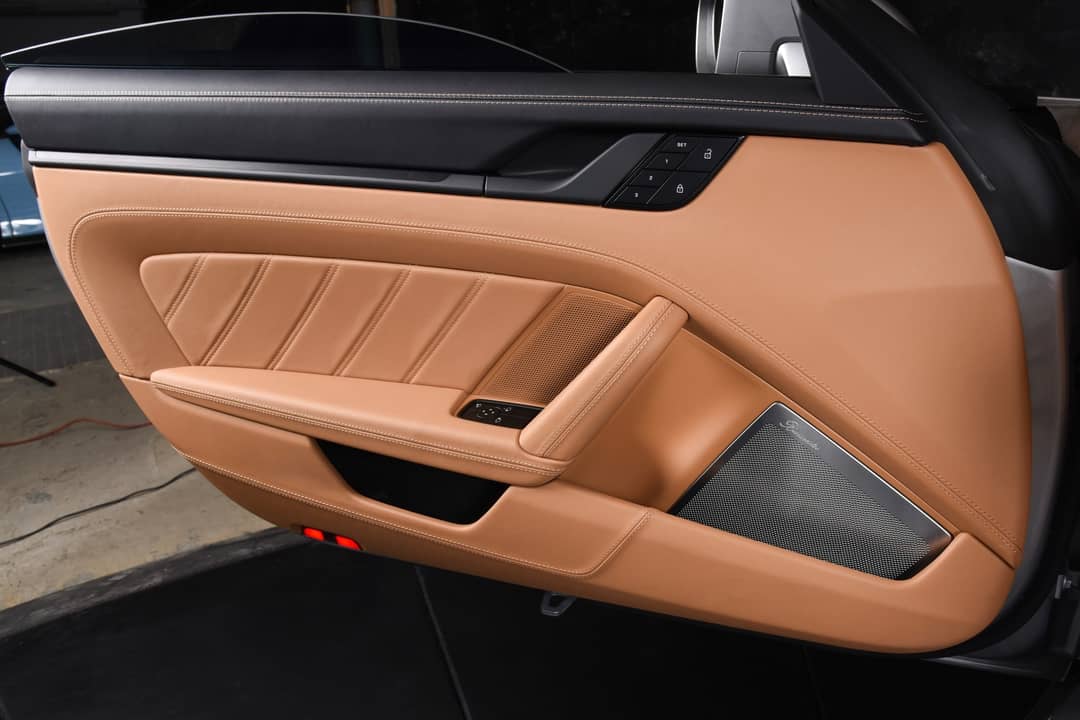 2024 Porsche 911 Targa 4 GTS — photo 27