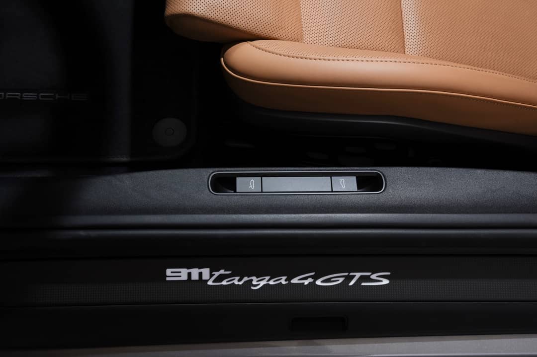 2024 Porsche 911 Targa 4 GTS — photo 33