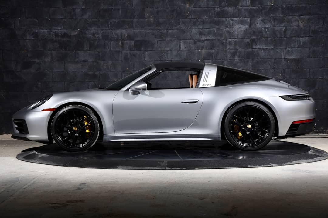 2024 Porsche 911 Targa 4 GTS — photo 43