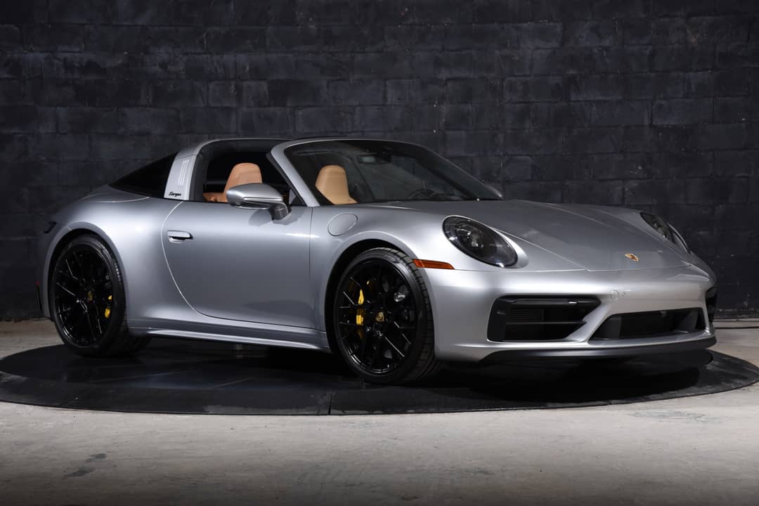2024 Porsche 911 Targa 4 GTS — photo 9