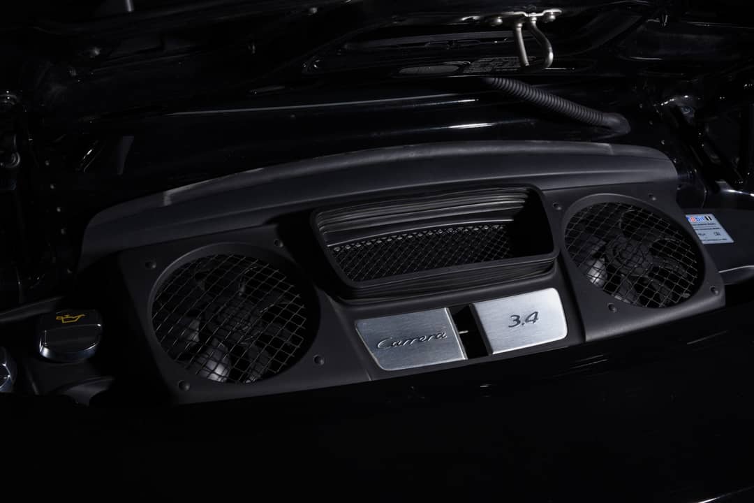 2016 Porsche 911 Carrera Black Edition — photo 14