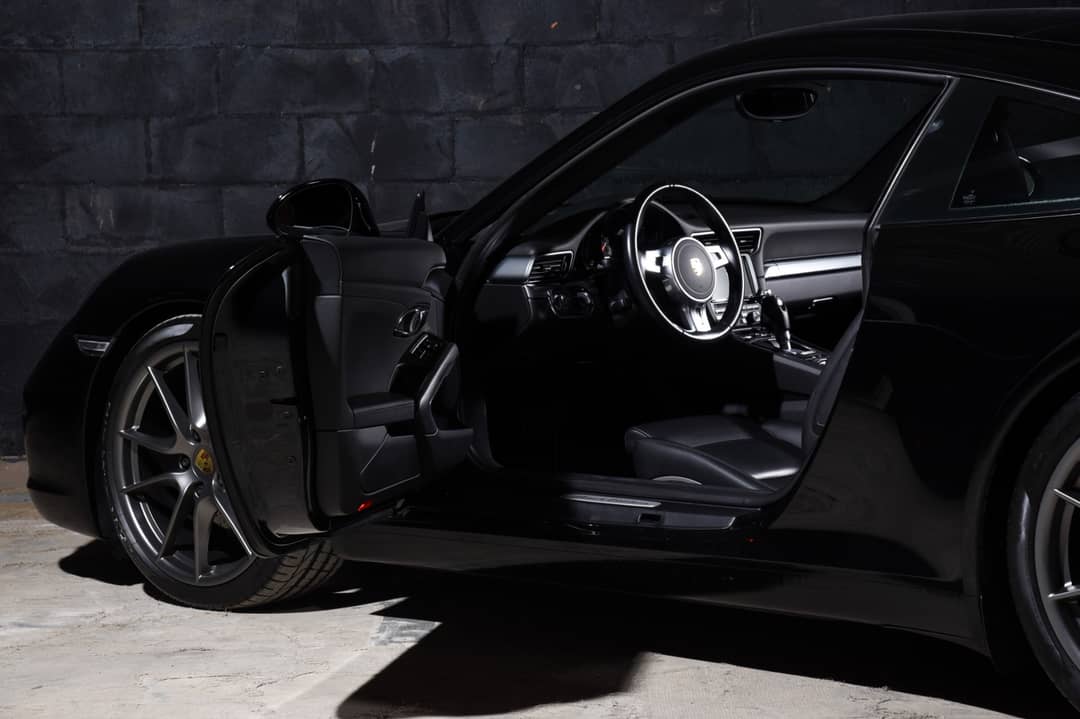 2016 Porsche 911 Carrera Black Edition — photo 16