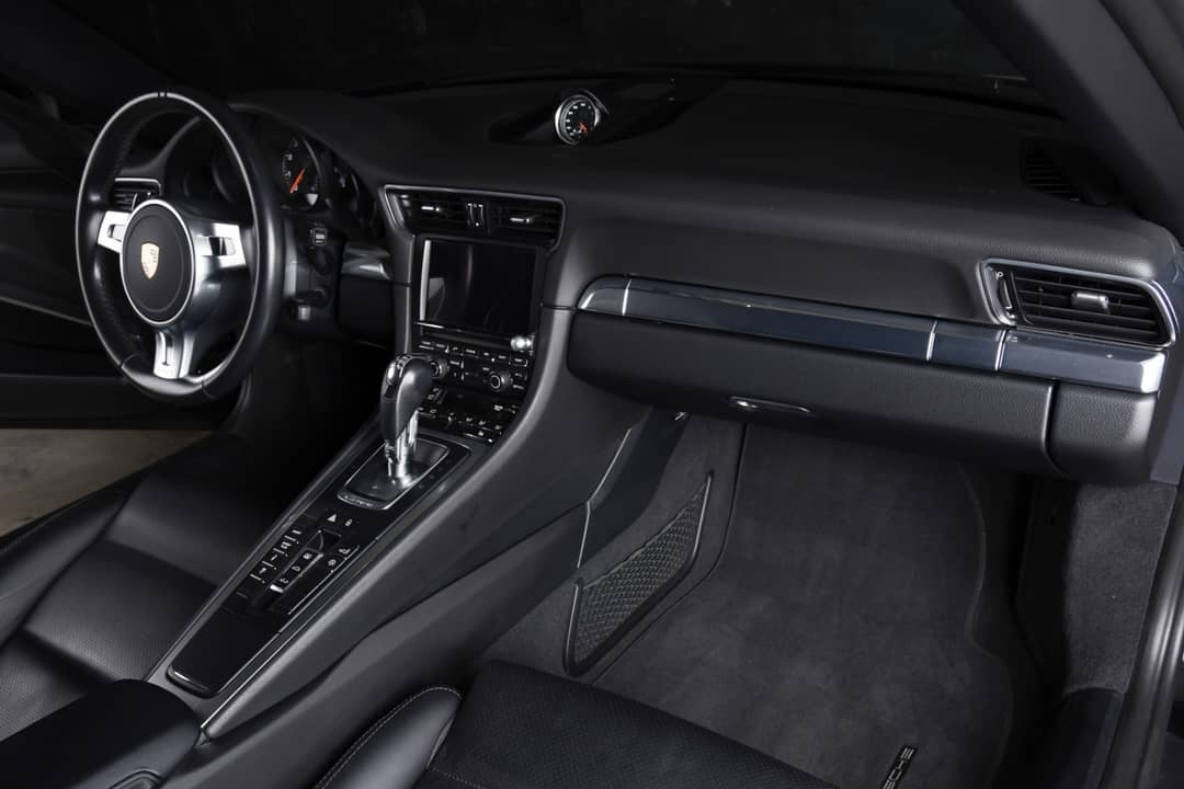 2016 Porsche 911 Carrera Black Edition — photo 17