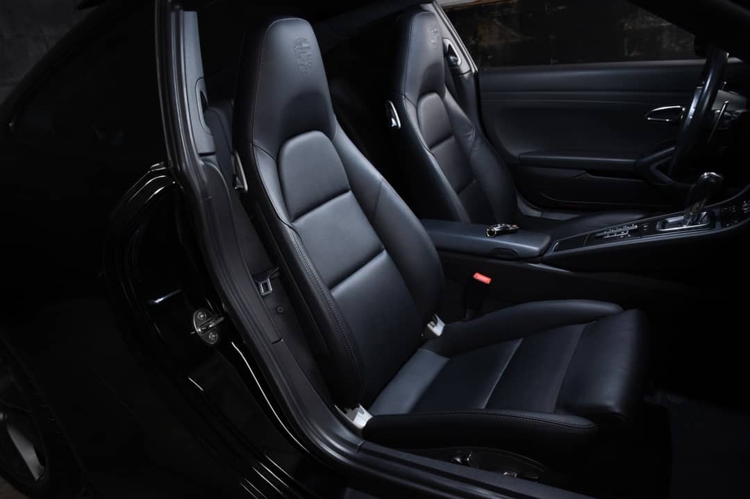 2016 Porsche 911 Carrera Black Edition — photo 18