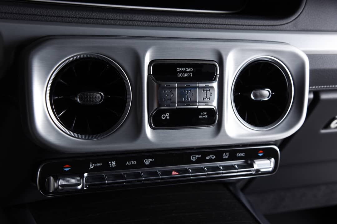 2025 Mercedes-Benz G-Class G 550 Stronger Than the 1980s Edition — photo 19