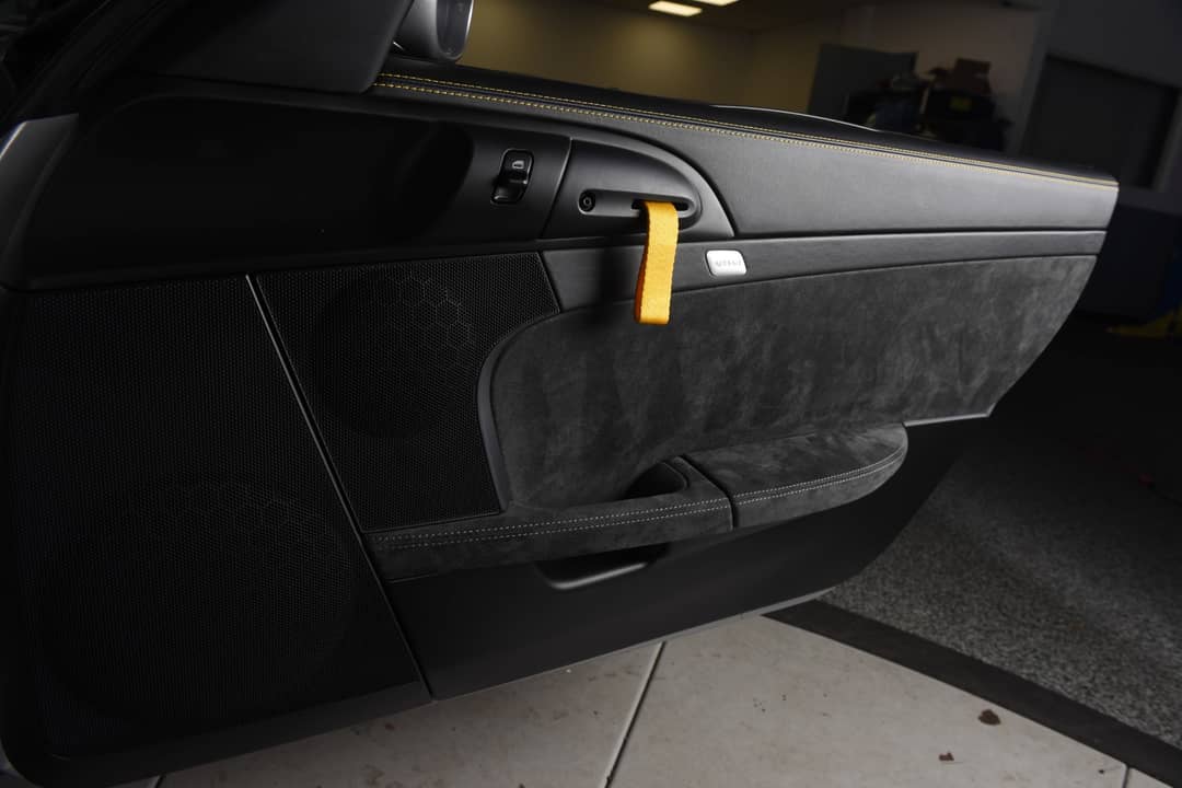 2010 Porsche 911 GT3 RS — photo 25