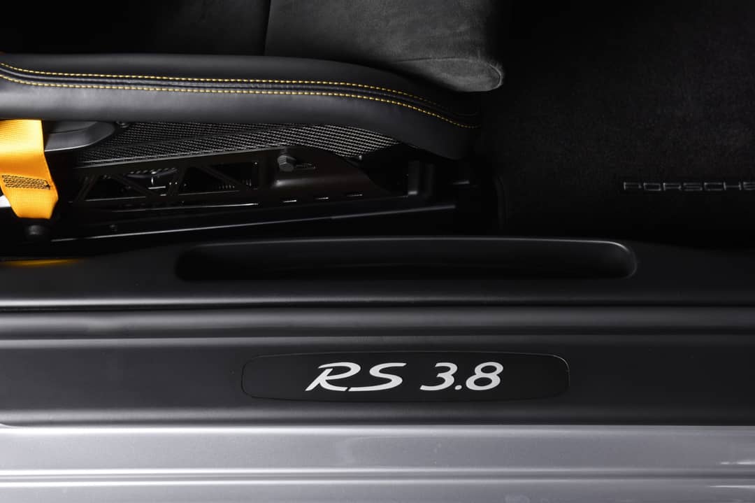 2010 Porsche 911 GT3 RS — photo 34