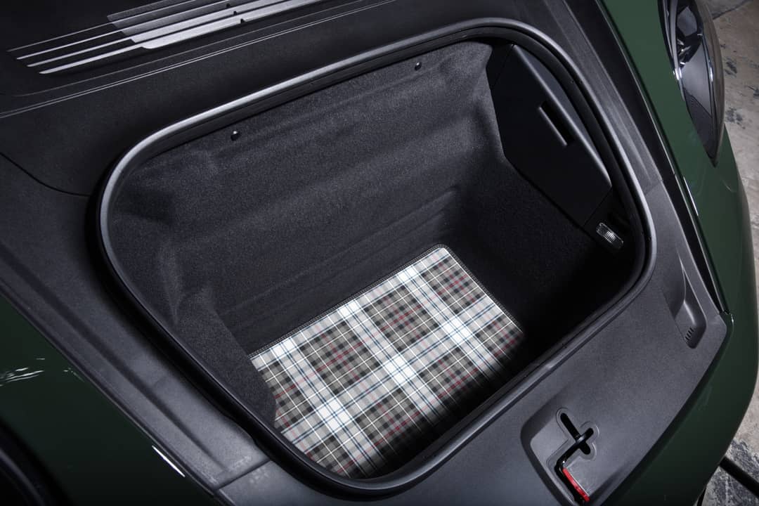 2025 Porsche 911 Turbo 50 Years — photo 40
