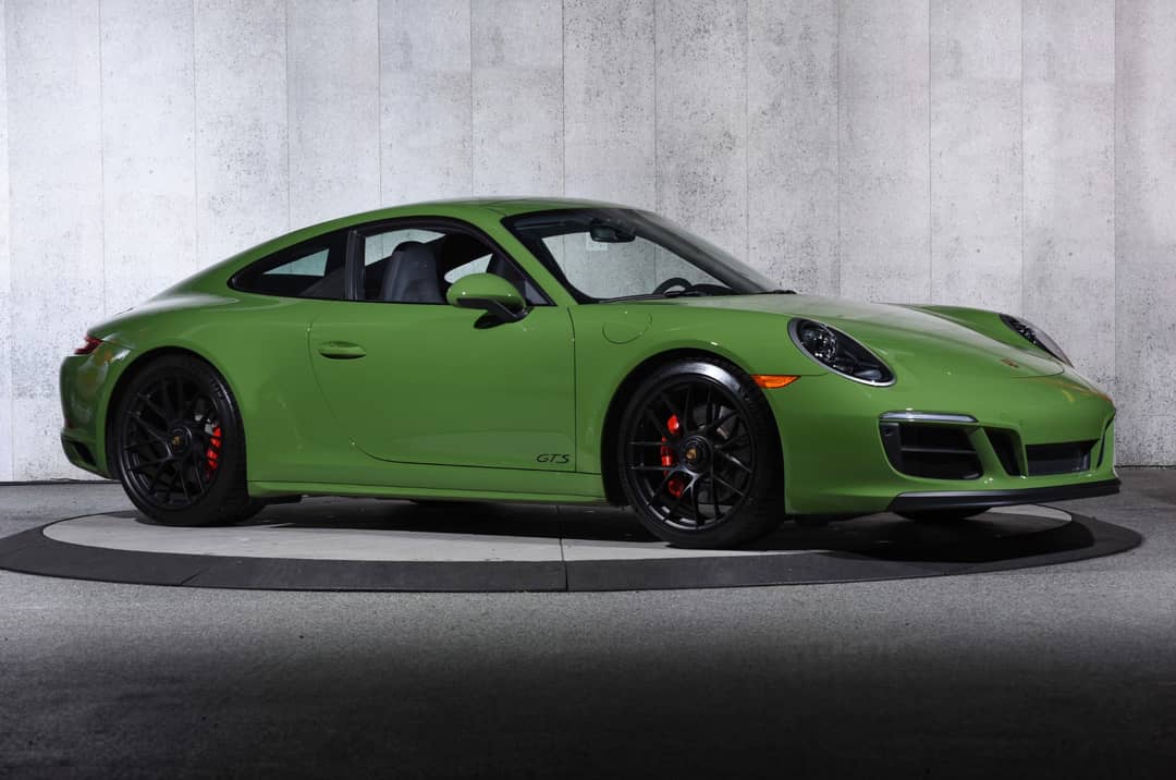 2019 Porsche 911 Carrera GTS — photo 2