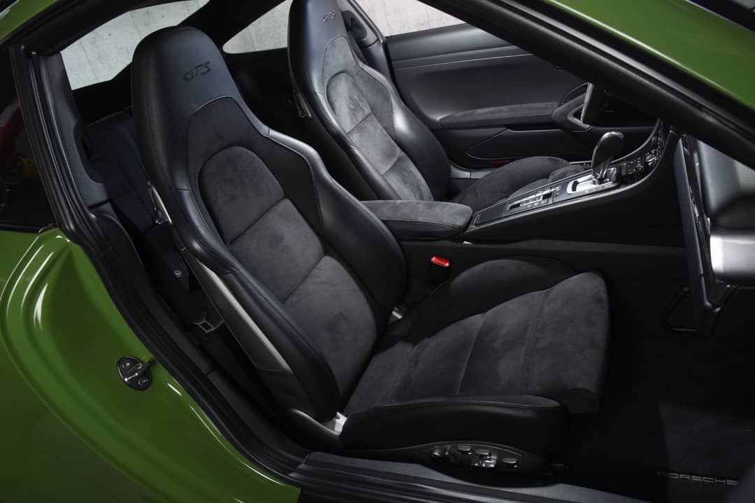 2019 Porsche 911 Carrera GTS — photo 16