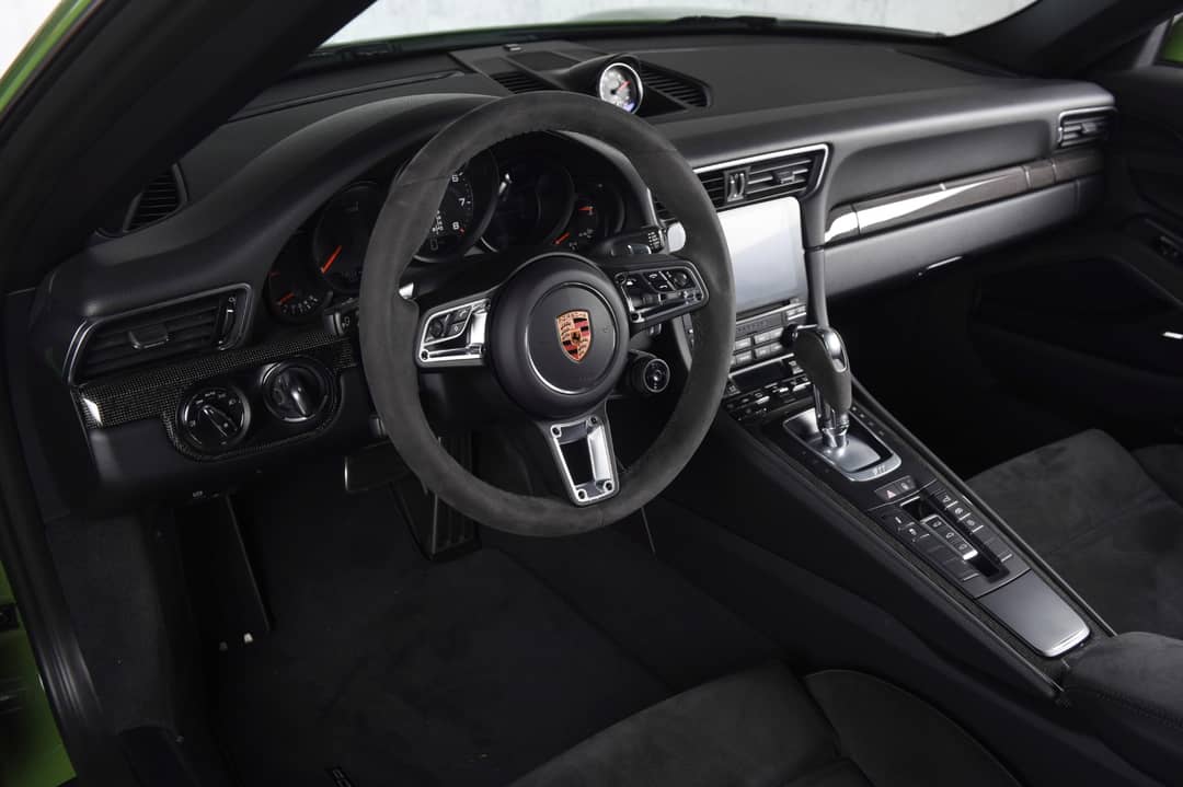 2019 Porsche 911 Carrera GTS — photo 4