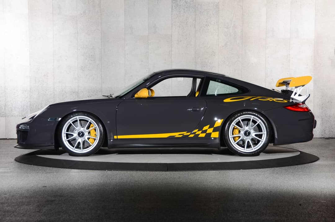 2011 Porsche 911 GT3 RS — photo 21