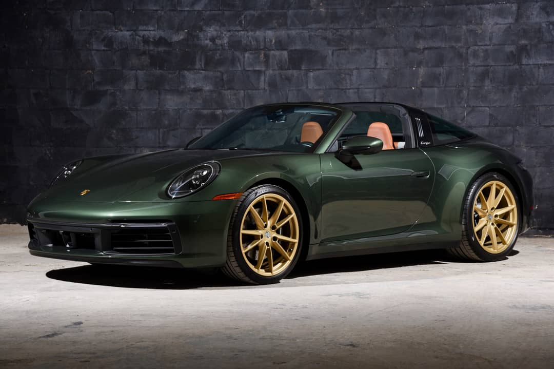 2024 Porsche 911 Targa 4S — photo 2