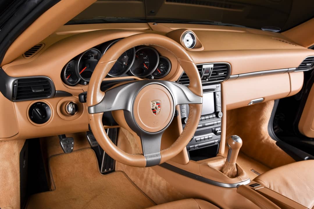 2010 Porsche 911 Carrera — photo 4