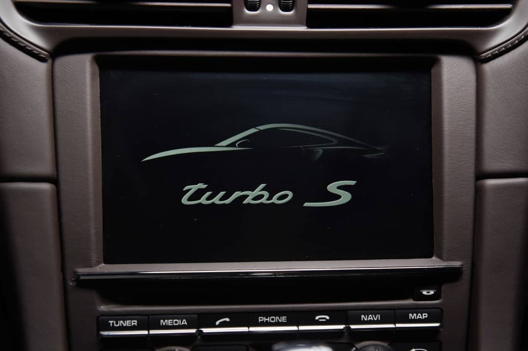 2014 Porsche 911 Turbo S — photo 34