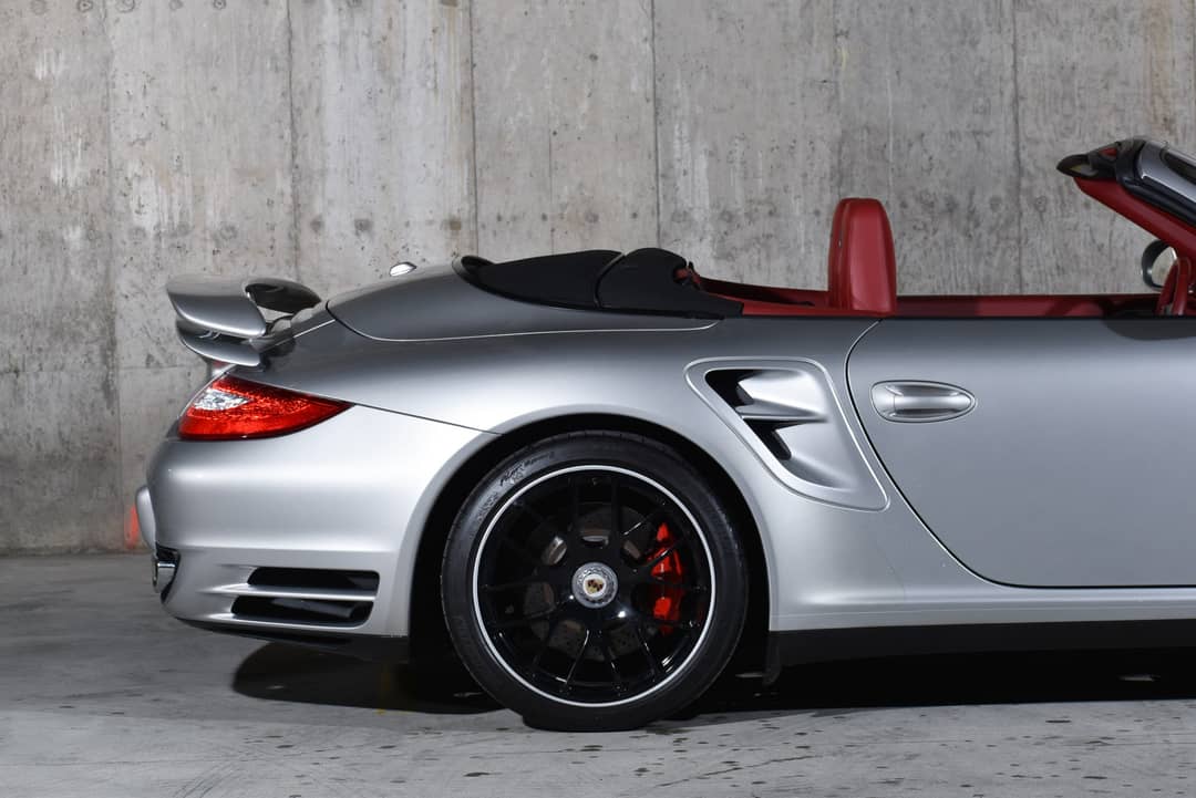 2010 Porsche 911 Turbo — photo 2