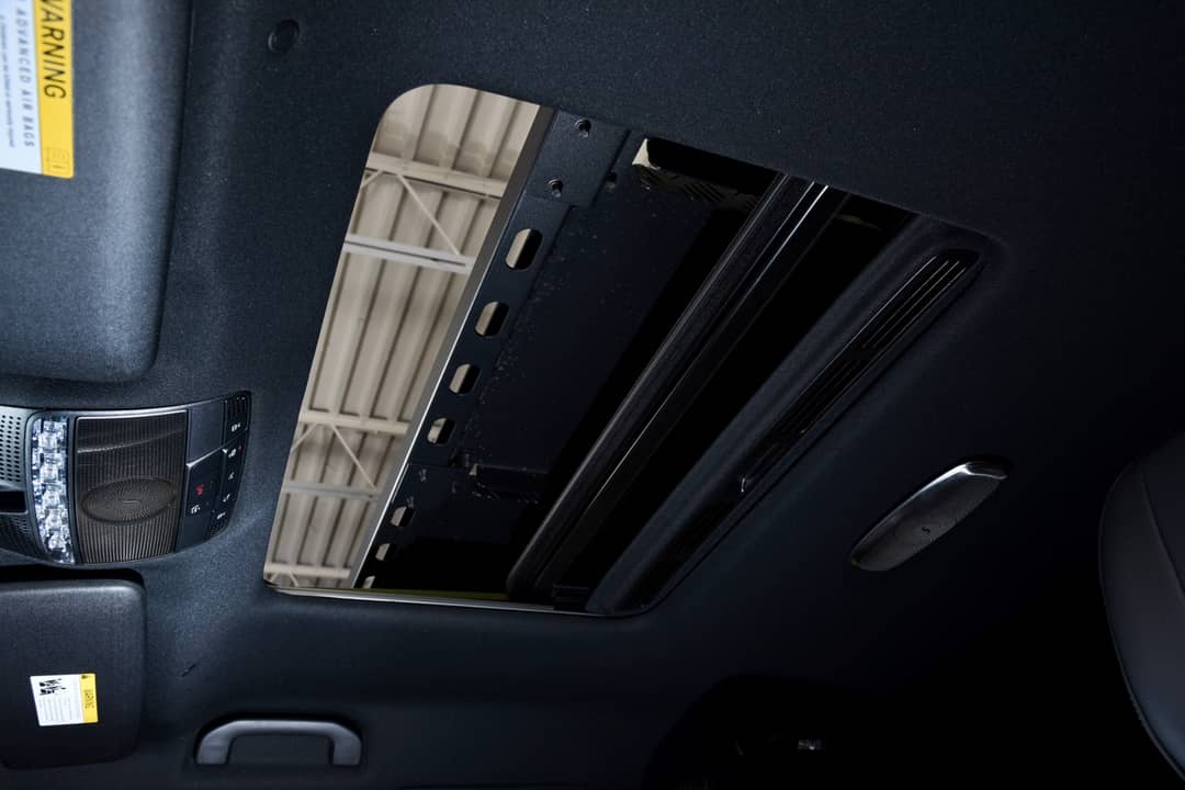 2025 Mercedes-Benz G-Class G 550 Stronger Than the 1980s Edition — photo 31