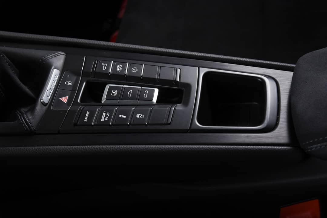 2016 Porsche 911 Carrera GTS — photo 16