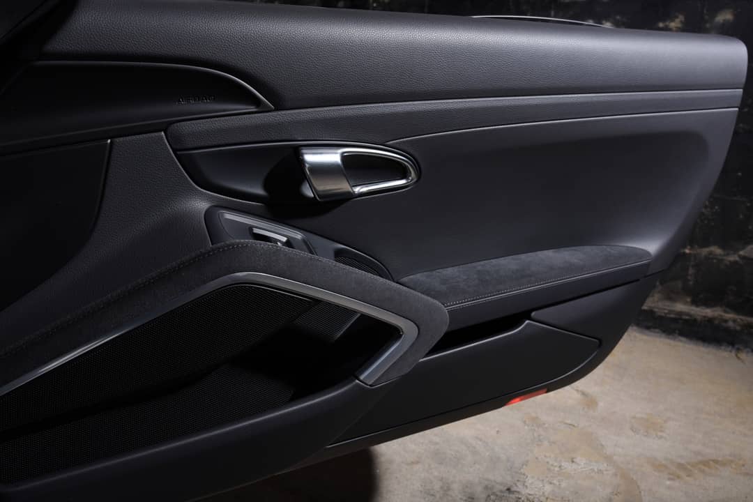 2016 Porsche 911 Carrera GTS — photo 19