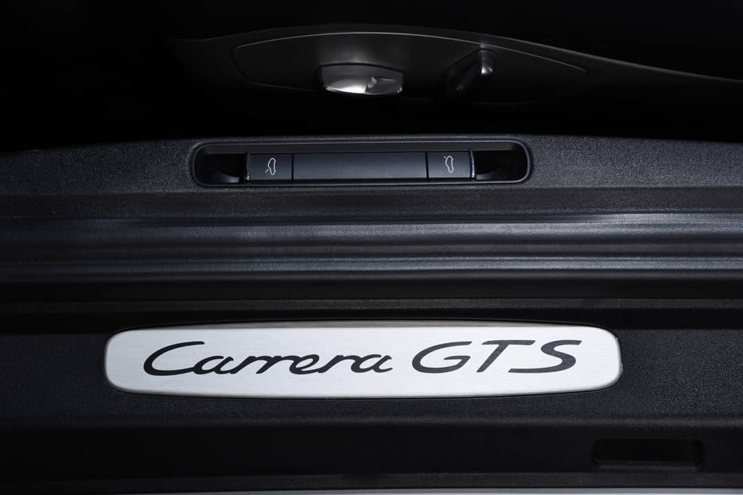 2016 Porsche 911 Carrera GTS — photo 21