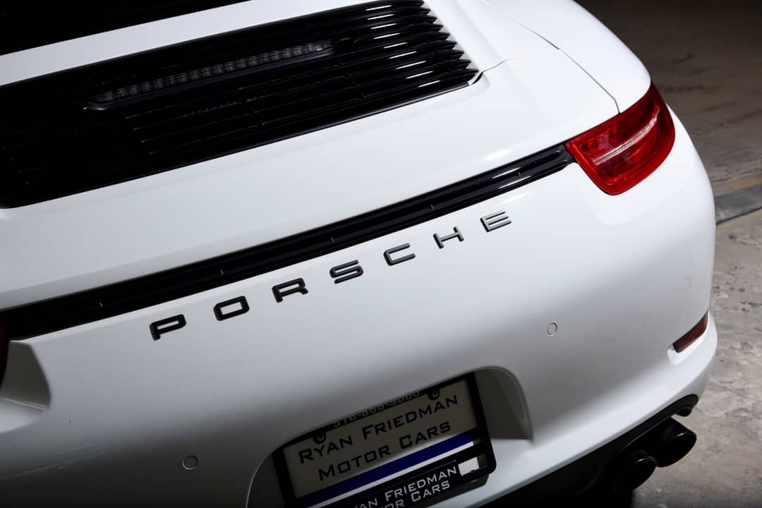 2016 Porsche 911 Carrera GTS — photo 29
