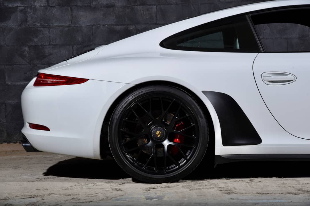 2016 Porsche 911 Carrera GTS — photo 32