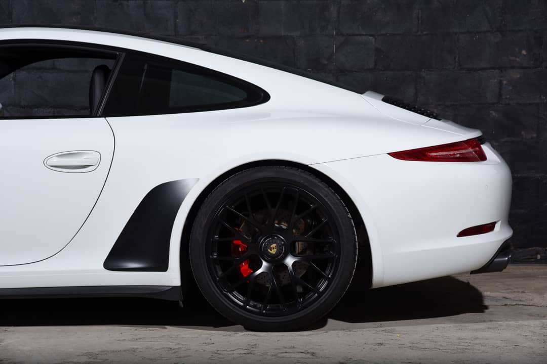 2016 Porsche 911 Carrera GTS — photo 33