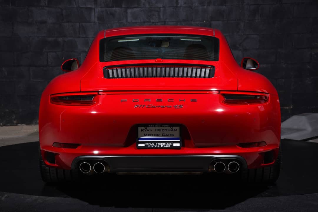2017 Porsche 911 Carrera 4S — photo 12