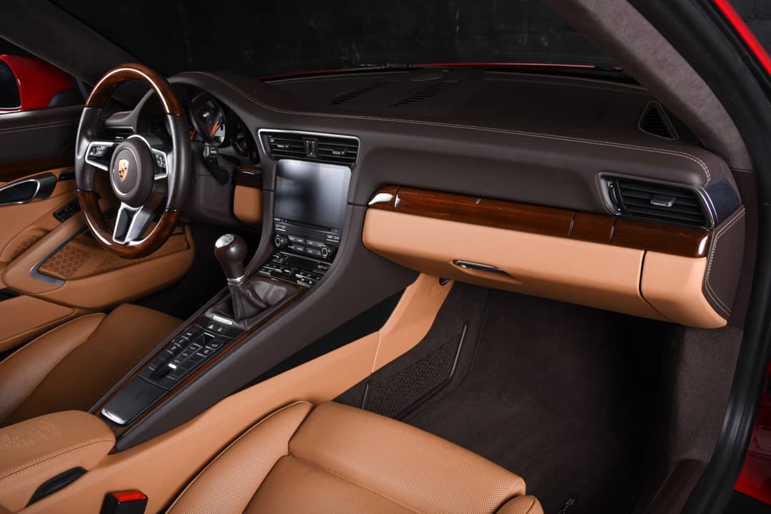 2017 Porsche 911 Carrera 4S — photo 14