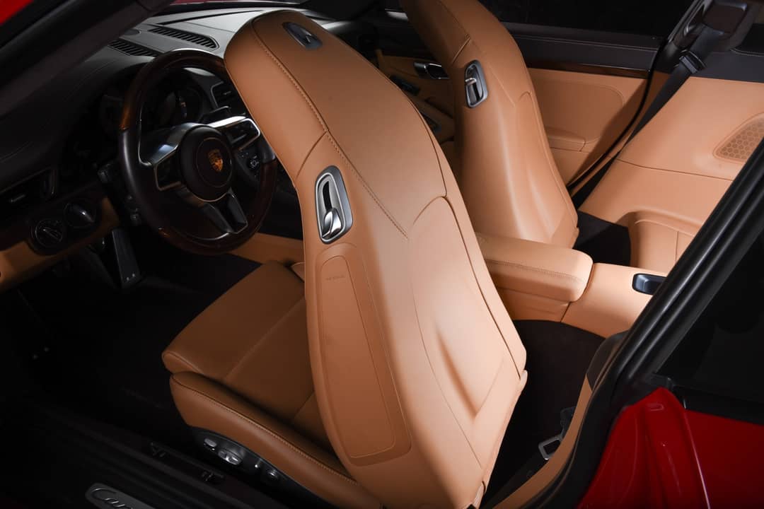 2017 Porsche 911 Carrera 4S — photo 20