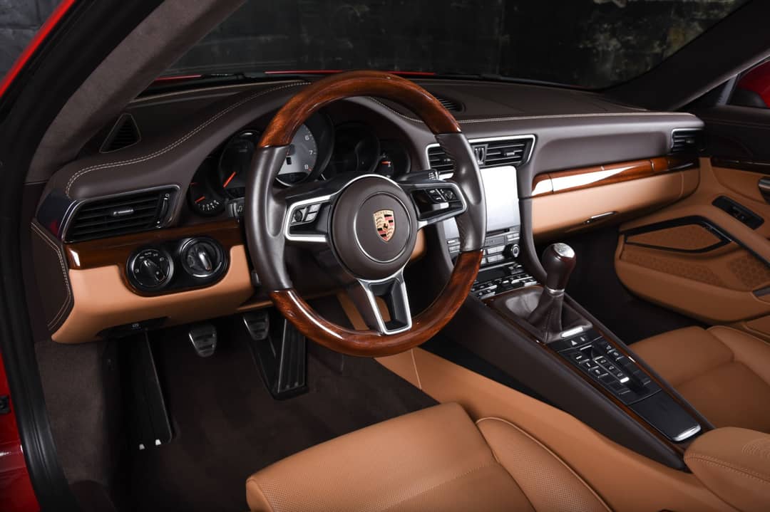 2017 Porsche 911 Carrera 4S — photo 4