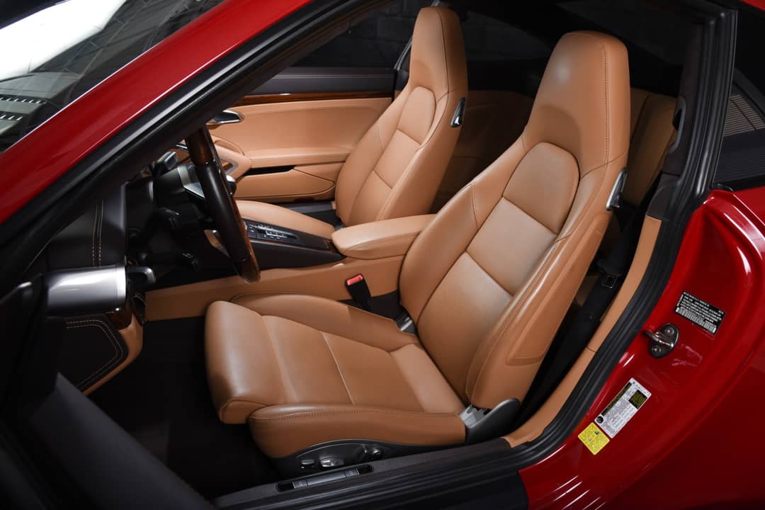 2017 Porsche 911 Carrera 4S — photo 5