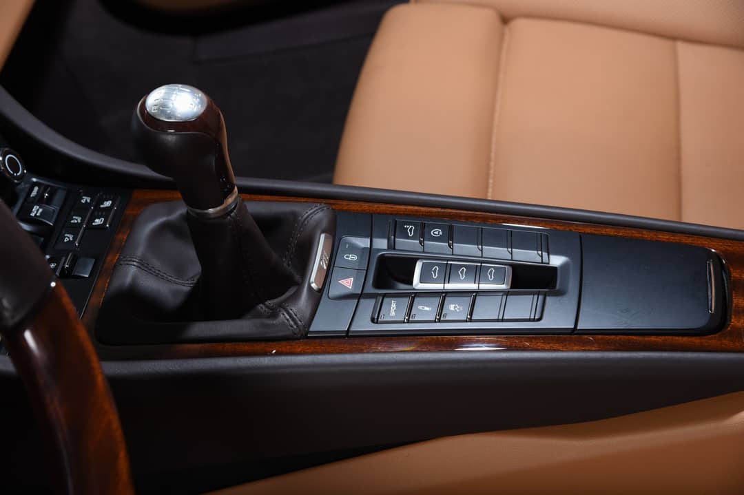 2017 Porsche 911 Carrera 4S — photo 6